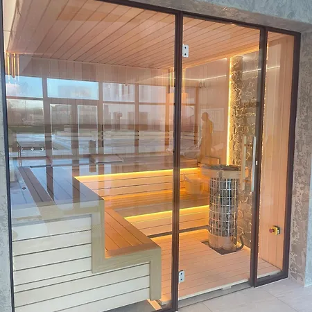 Апартамент Elegant Skyline Retreat With Pool & Access By Flat Manаger Варна